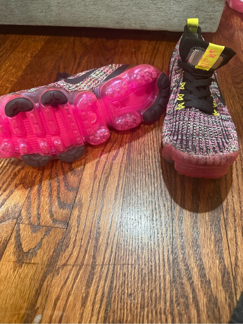 Nike Multicolor Flyknit Air VaporMax Sneakers W8